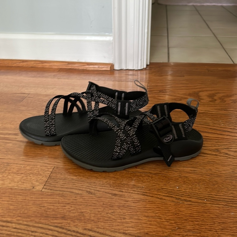 Black chacos, in size 3 for girls.